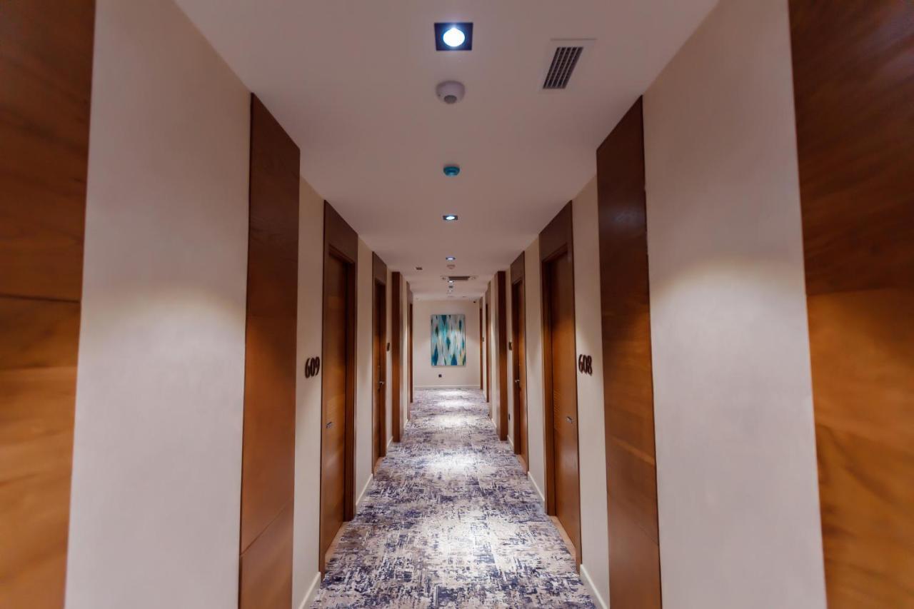 Hotel Marwa Tashkent Pool&Spa Exteriör bild